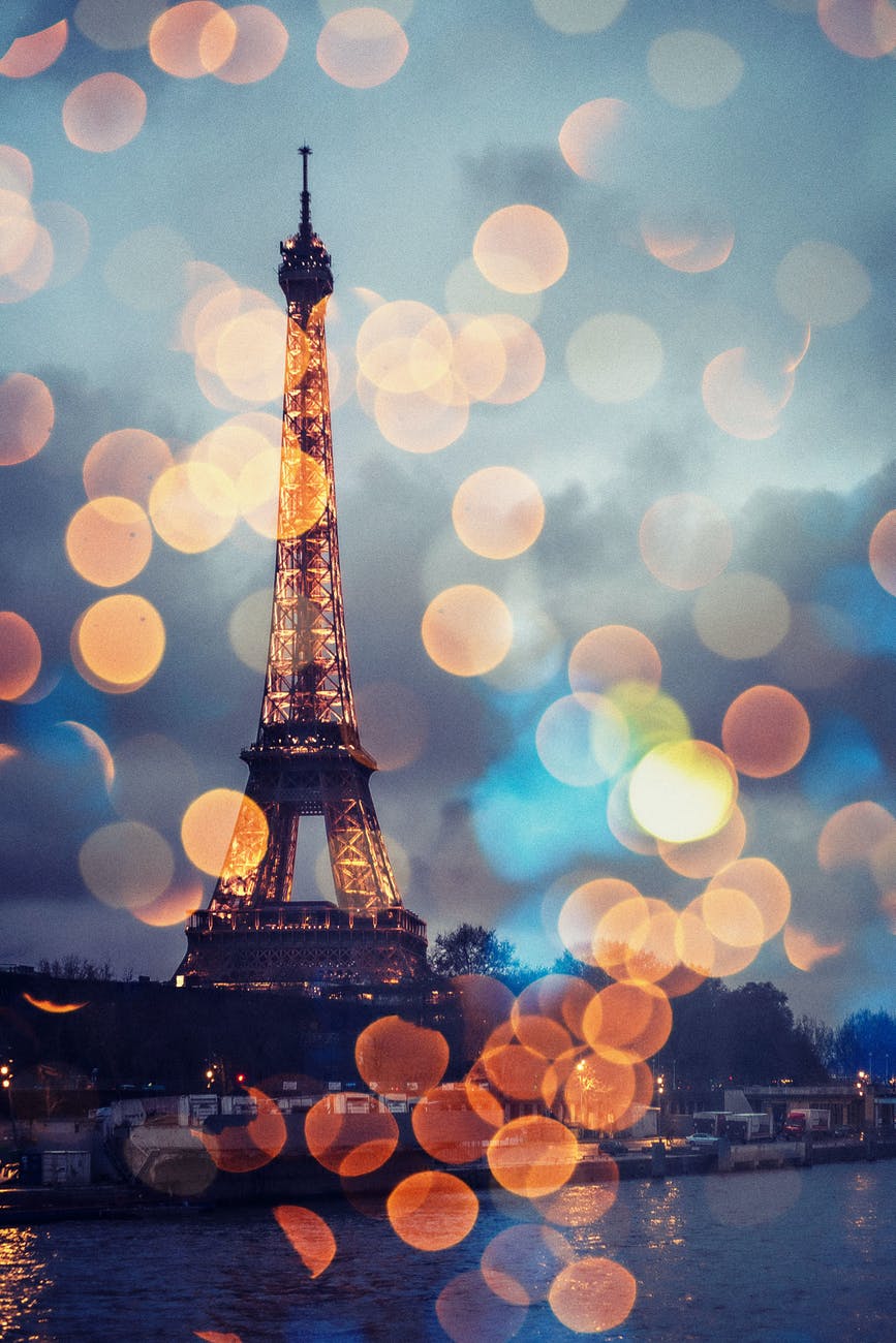 eiffel tower of paris
